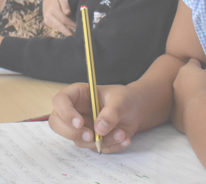 children writing